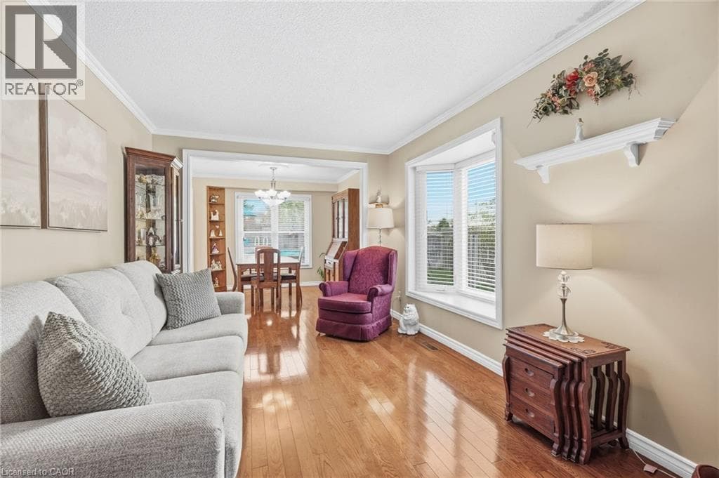 Single Family at 607 CLOVER PARK Crescent, Milton, Ontario - Photo 7 - RE/MAX Garden City Realty