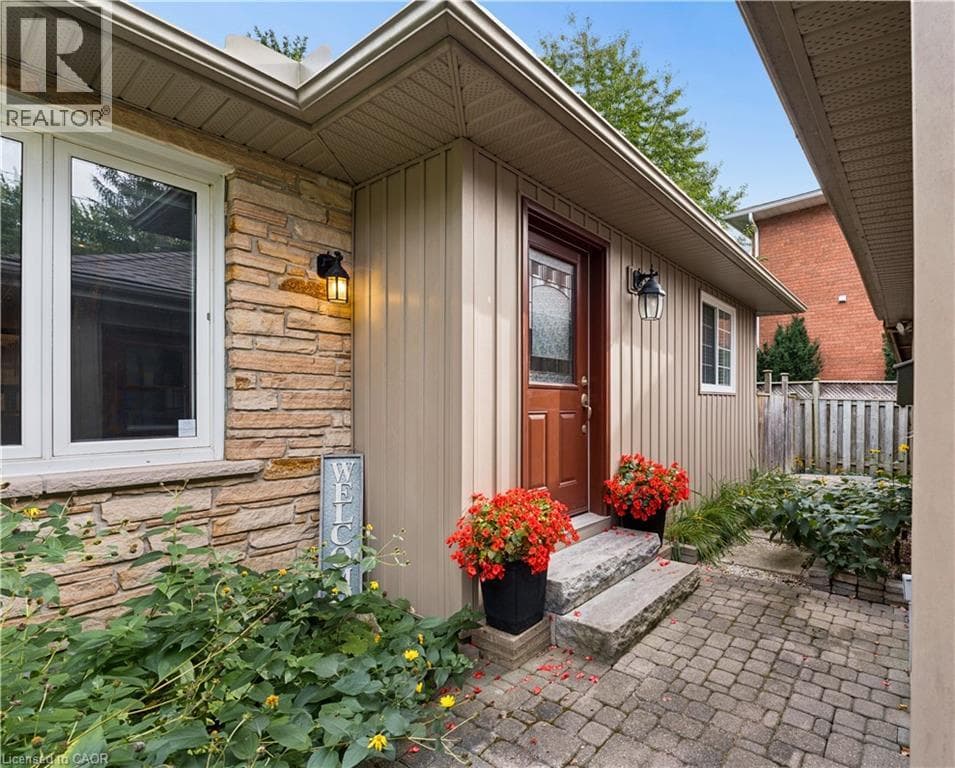 Single Family at 373 FORESTLAWN Road, Waterloo, Ontario - Photo 6 - RE/MAX Garden City Realty