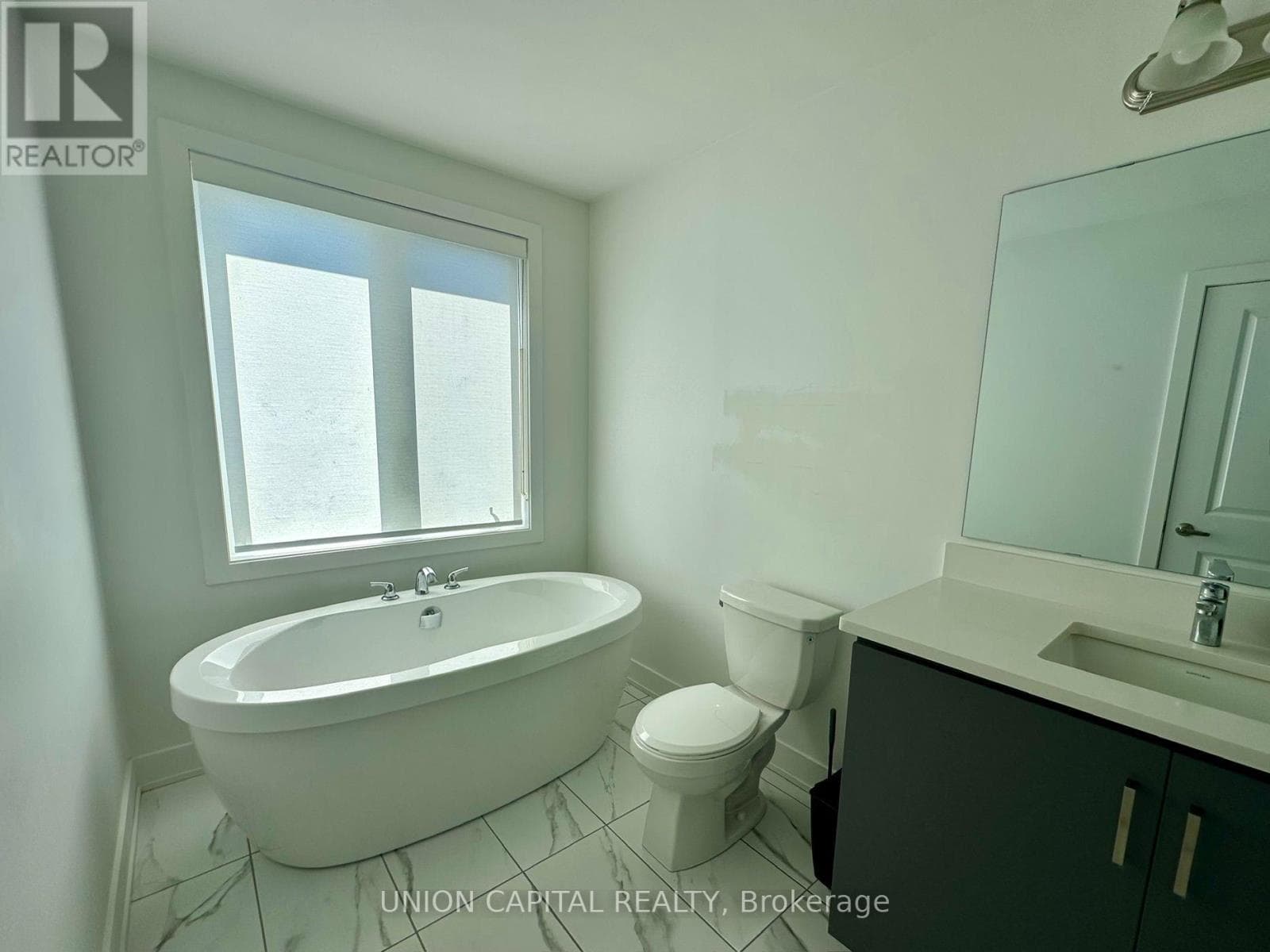 Single Family at 9 Arthur White Lane, Markham (Wismer), Ontario - Photo 10 - RE/MAX Garden City Realty