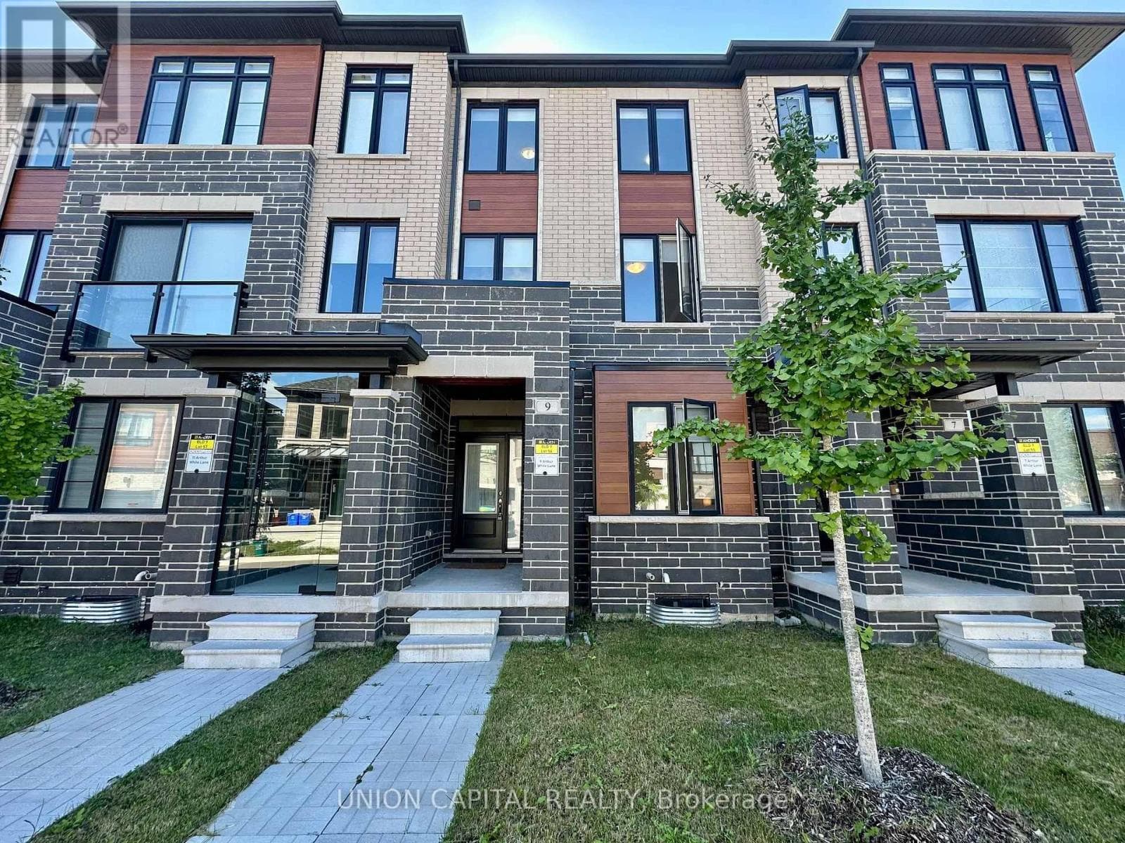 9 Arthur White Lane