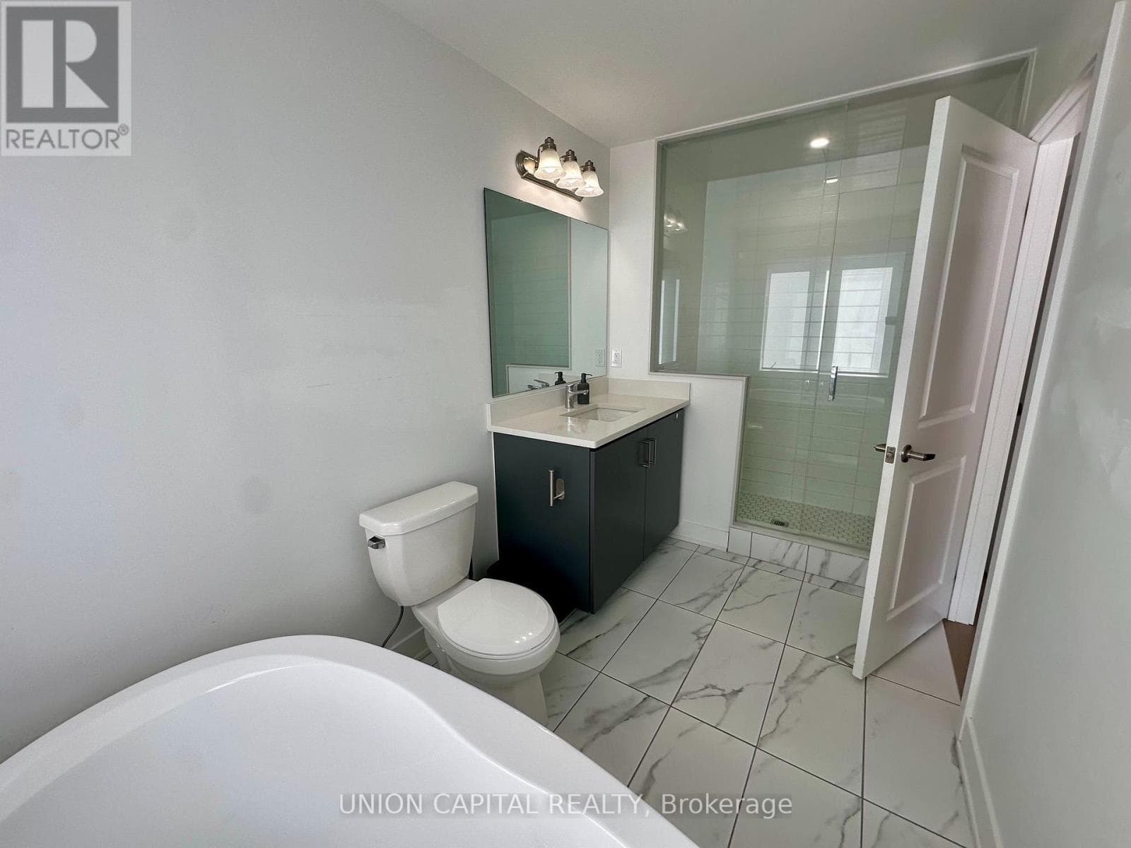 Single Family at 9 Arthur White Lane, Markham (Wismer), Ontario - Photo 8 - RE/MAX Garden City Realty