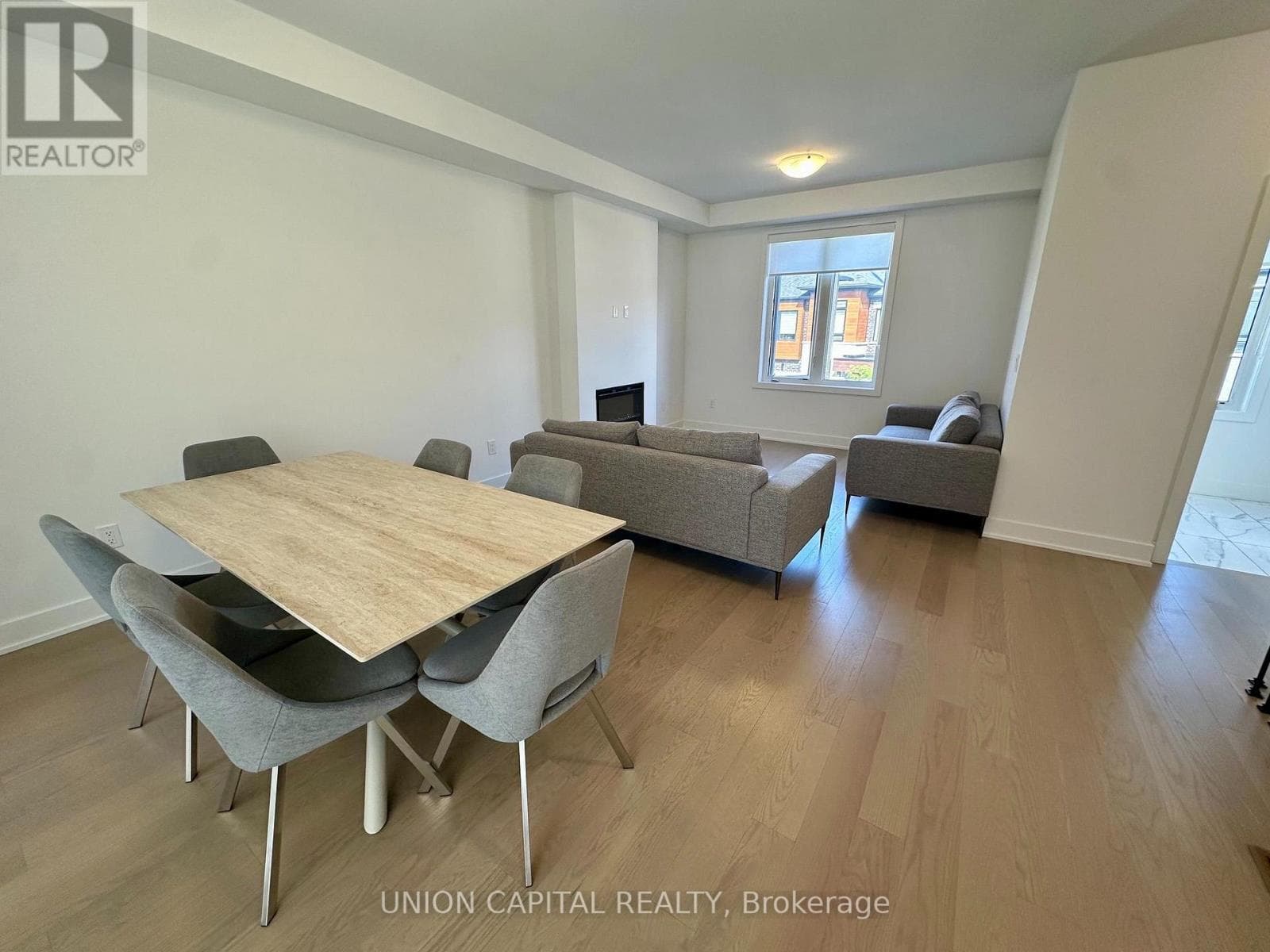 Single Family at 9 Arthur White Lane, Markham (Wismer), Ontario - Photo 4 - RE/MAX Garden City Realty