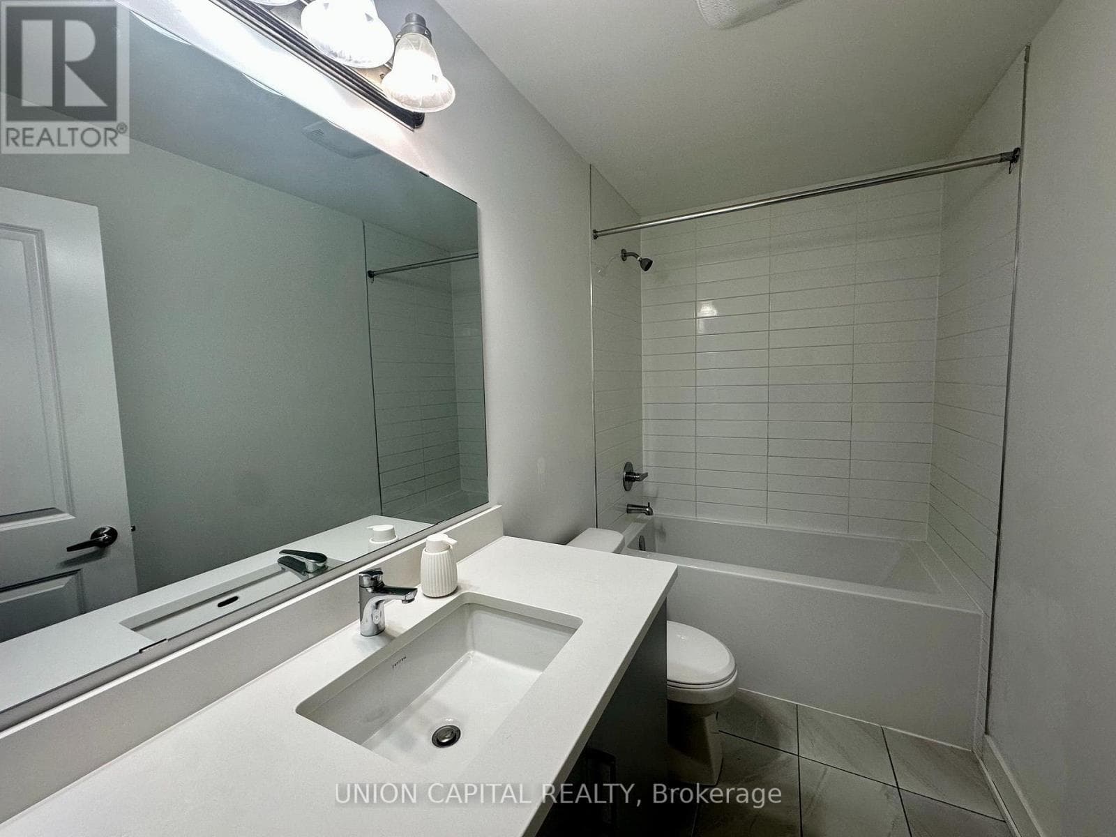 Single Family at 9 Arthur White Lane, Markham (Wismer), Ontario - Photo 9 - RE/MAX Garden City Realty