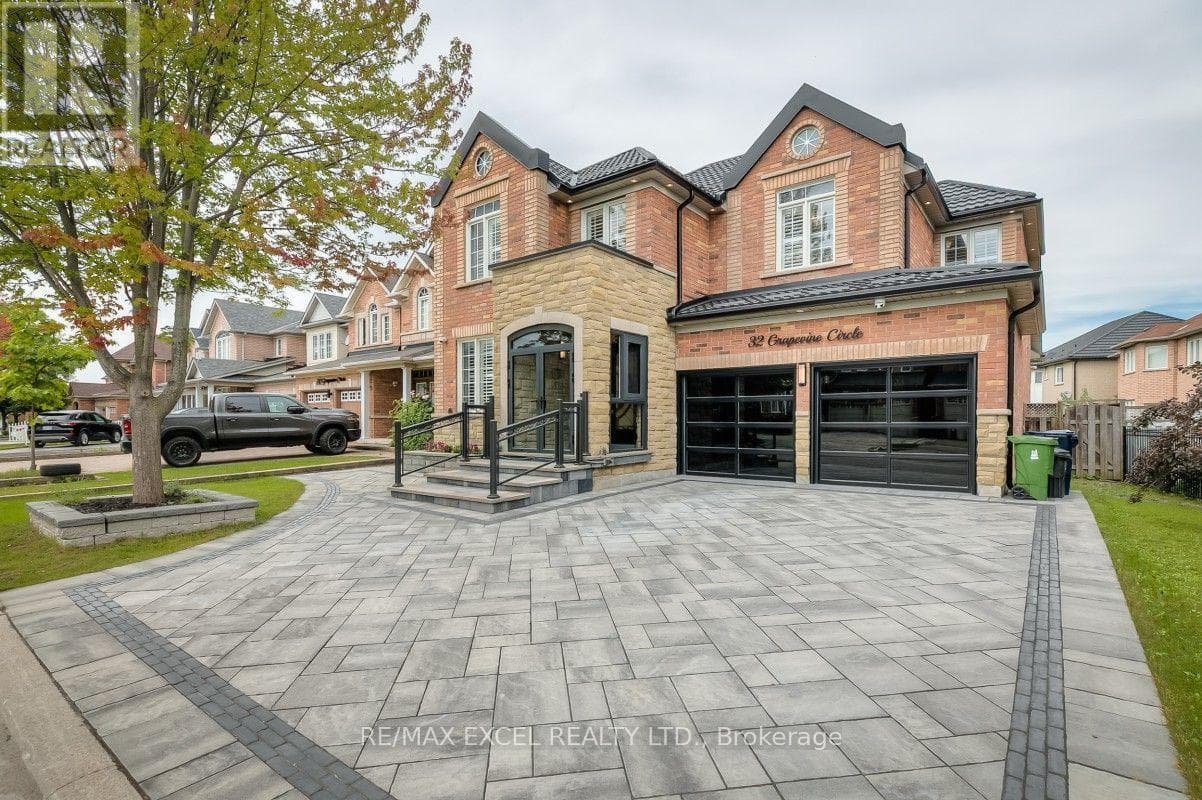32 Grapevine Circle