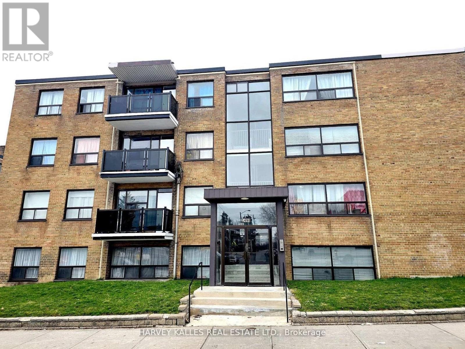 Multi-family at 402- 1490 Eglinton Avenue, Toronto (Briar Hill-Belgravia), Ontario - Photo 1 - RE/MAX Garden City Realty