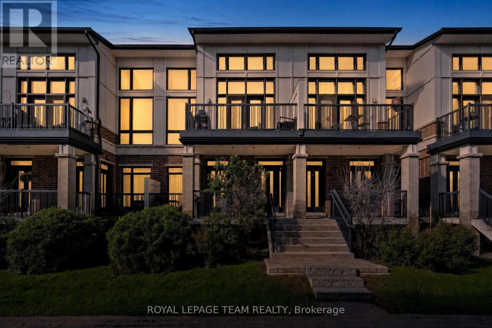 212 Pembina Private