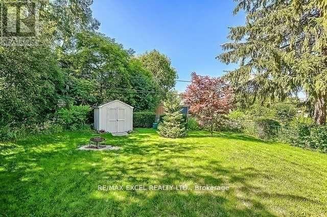 Single Family at Main- 43 Boothbay Crescent, Newmarket (Central Newmarket), Ontario - Photo 3 - RE/MAX Garden City Realty