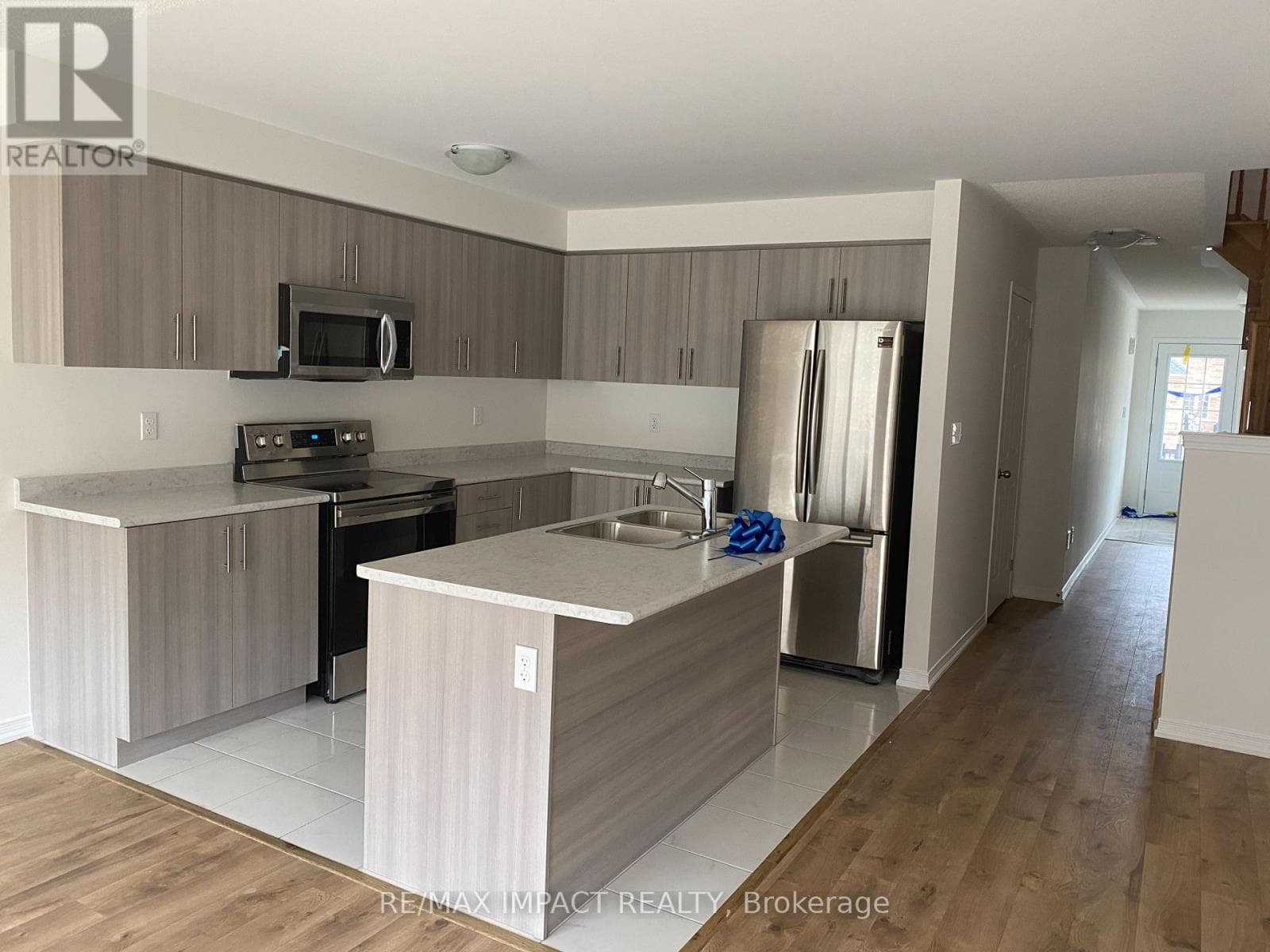 Single Family at 144 Ice Palace Crescent, Oshawa (Windfields), Ontario - Photo 5 - RE/MAX Garden City Realty