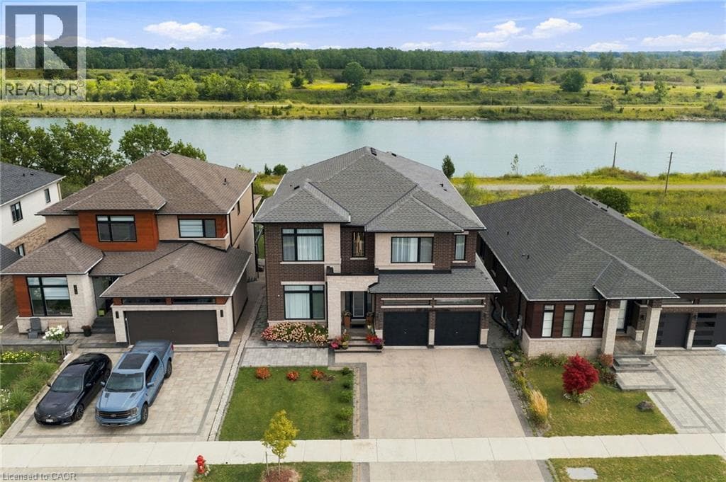 Single Family at 286 SHOREVIEW Drive, Welland, Ontario - Photo 3 - RE/MAX Garden City Realty
