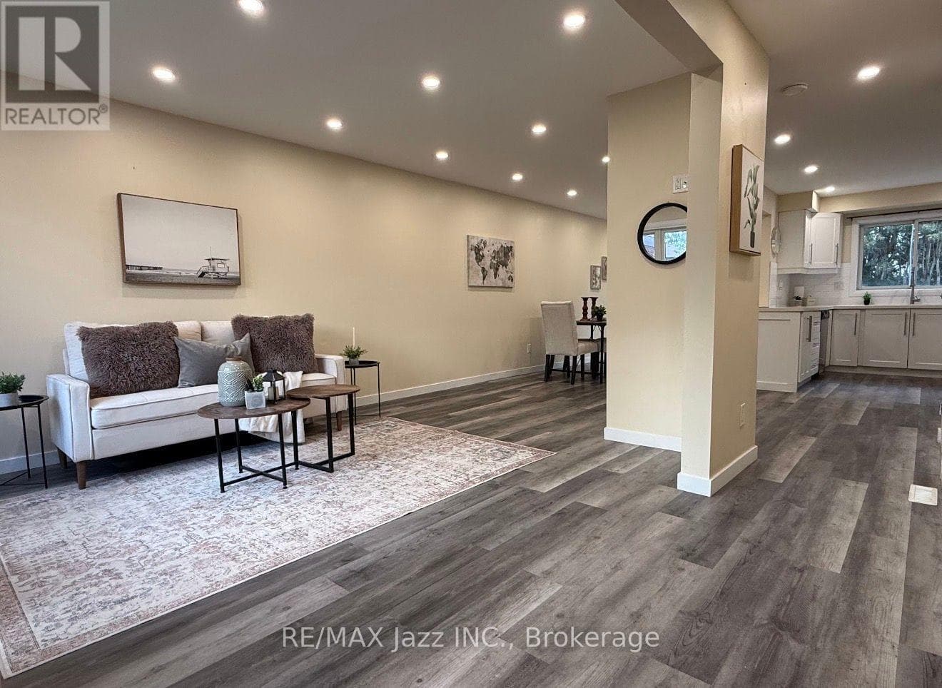 Single Family at 1293 Ludlow Court, Oshawa (Centennial), Ontario - Photo 4 - RE/MAX Garden City Realty