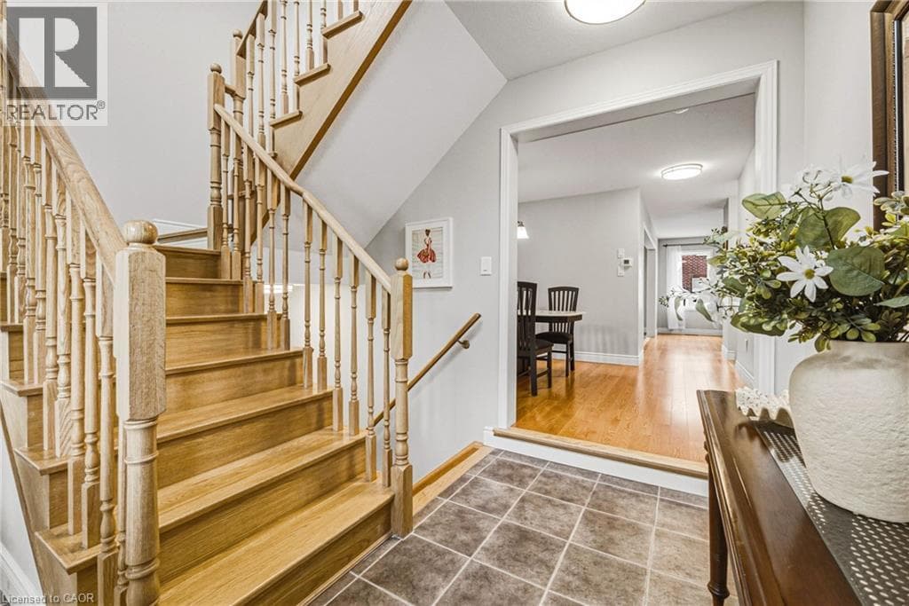 Single Family at 141 LAVERY Heights, Milton, Ontario - Photo 6 - RE/MAX Garden City Realty
