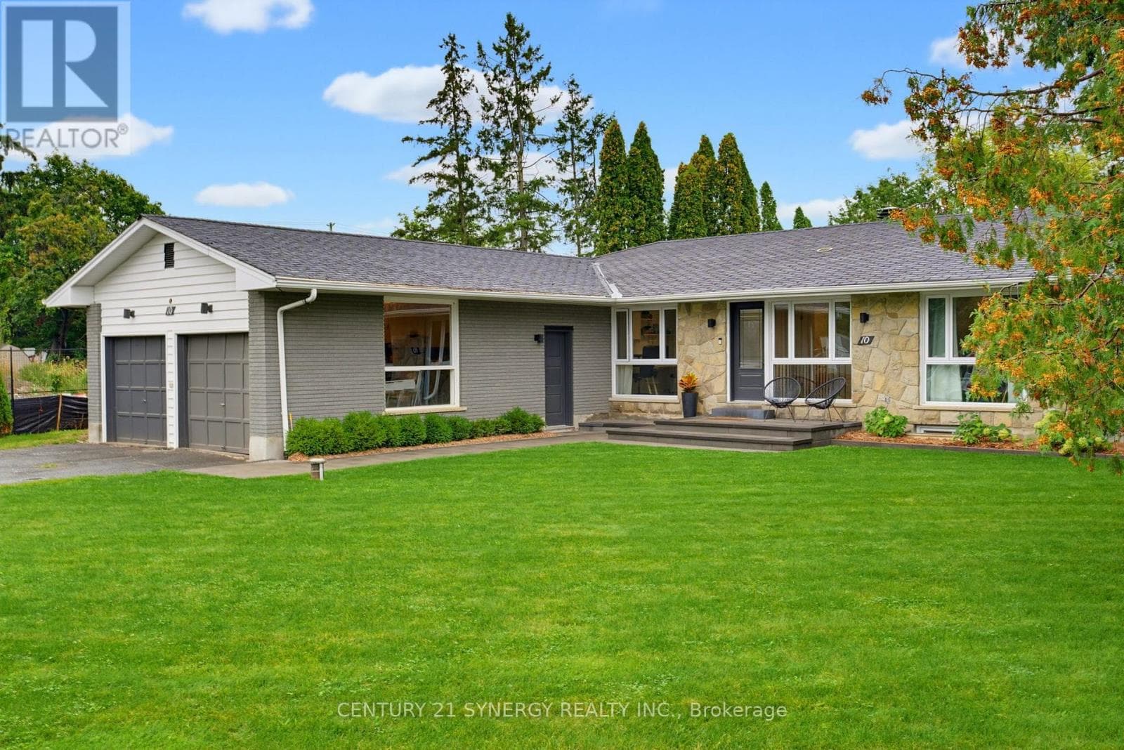 10 Honey Gables Drive