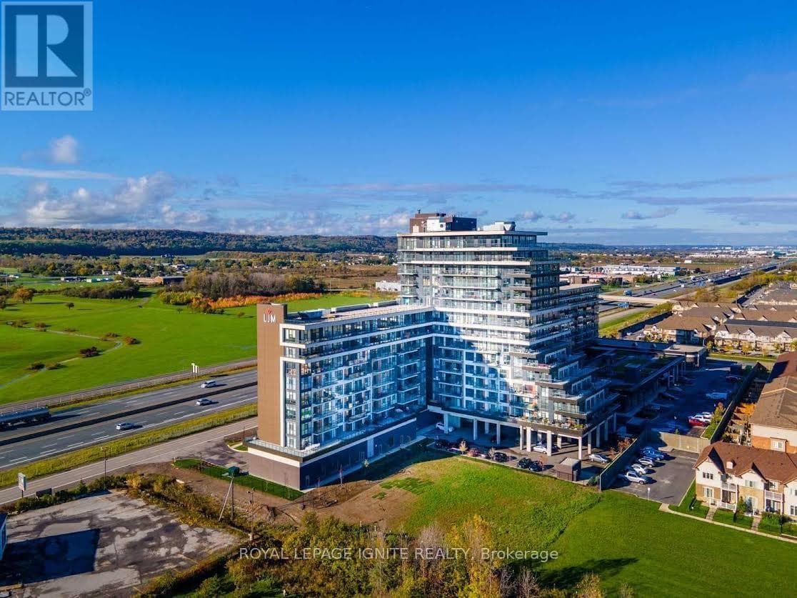 417- 550 North Service Road