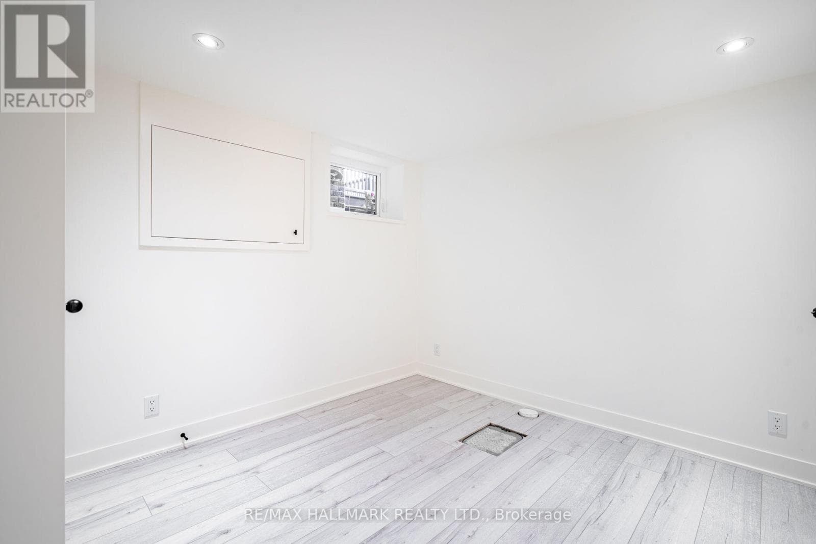 Single Family at Lower- 138 Milverton Boulevard, Toronto (Danforth), Ontario - Photo 10 - RE/MAX Garden City Realty