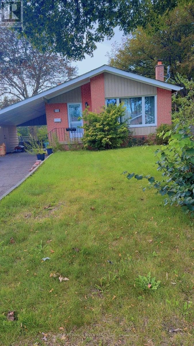 Single Family at 858 Chapleau Drive, Pickering (Bay Ridges), Ontario - Photo 2 - RE/MAX Garden City Realty
