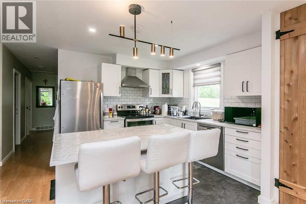 Single Family at B- 274 NORTHLAKE Drive, Waterloo, Ontario - Photo 4 - RE/MAX Garden City Realty