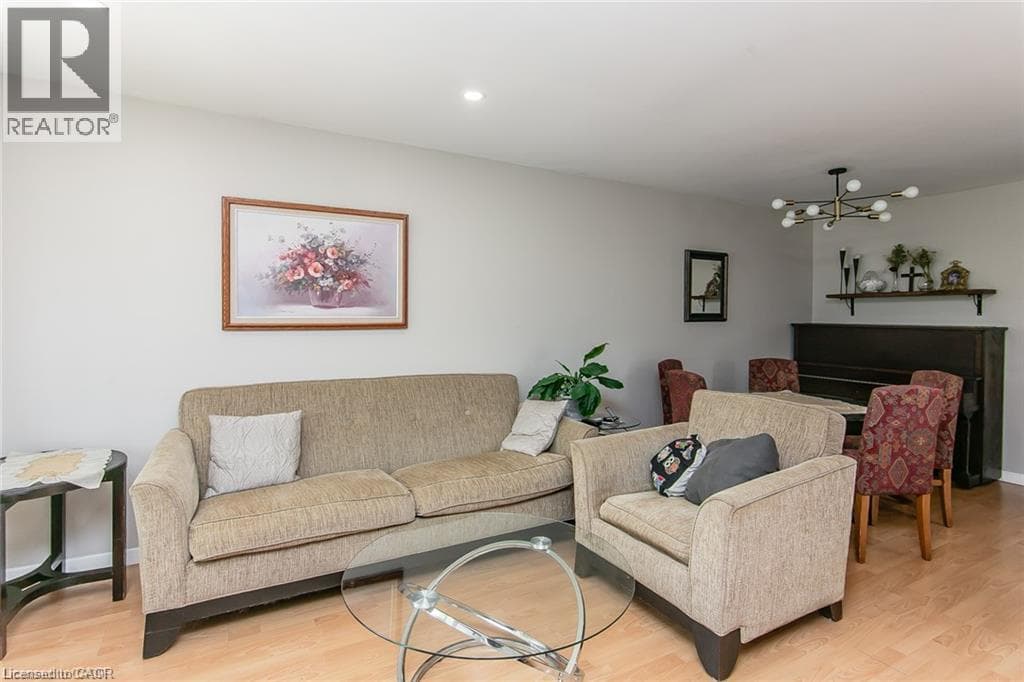 Single Family at B- 274 NORTHLAKE Drive, Waterloo, Ontario - Photo 8 - RE/MAX Garden City Realty