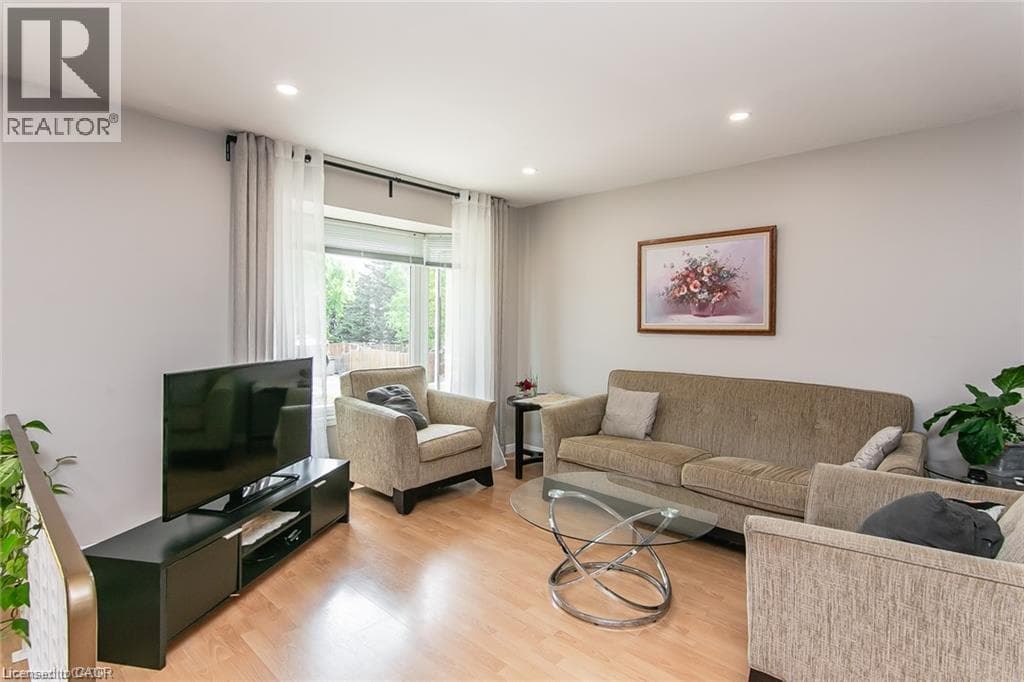 Single Family at B- 274 NORTHLAKE Drive, Waterloo, Ontario - Photo 9 - RE/MAX Garden City Realty