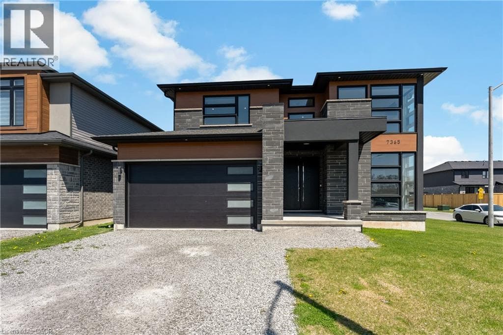 Single Family at 7365 JONATHAN Drive, Niagara Falls, Ontario - Photo 2 - RE/MAX Garden City Realty