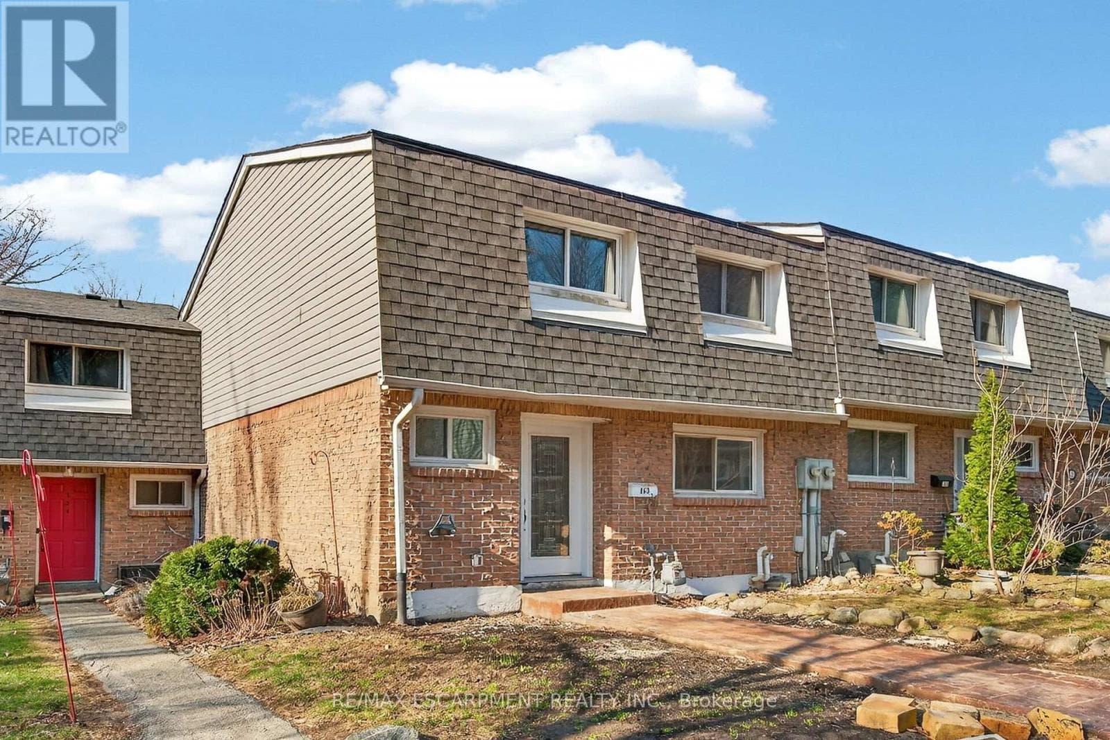 153- 2050 Upper Middle Road