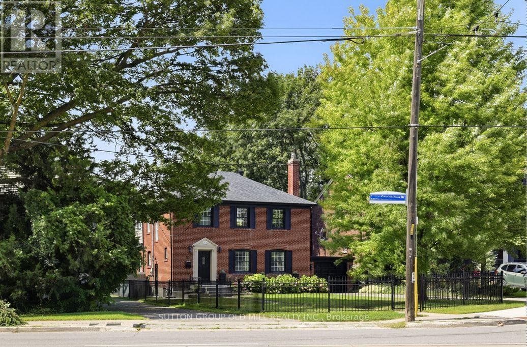 10 Queens Avenue