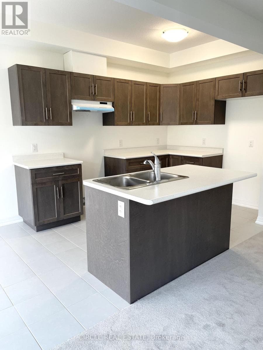 Single Family at 160 Bur Oak Drive, Thorold (Confederation Heights), Ontario - Photo 5 - RE/MAX Garden City Realty