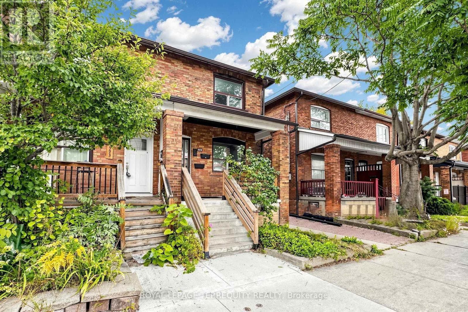 Single Family at 591 Vaughan Road, Toronto (Oakwood Village), Ontario - Photo 2 - RE/MAX Garden City Realty
