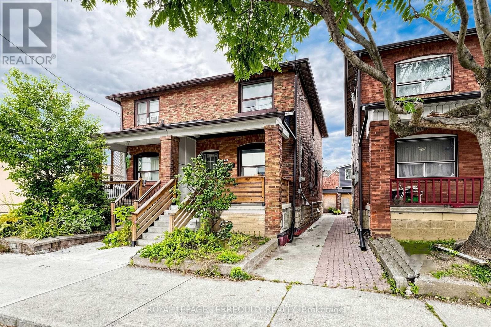 Single Family at 591 Vaughan Road, Toronto (Oakwood Village), Ontario - Photo 3 - RE/MAX Garden City Realty