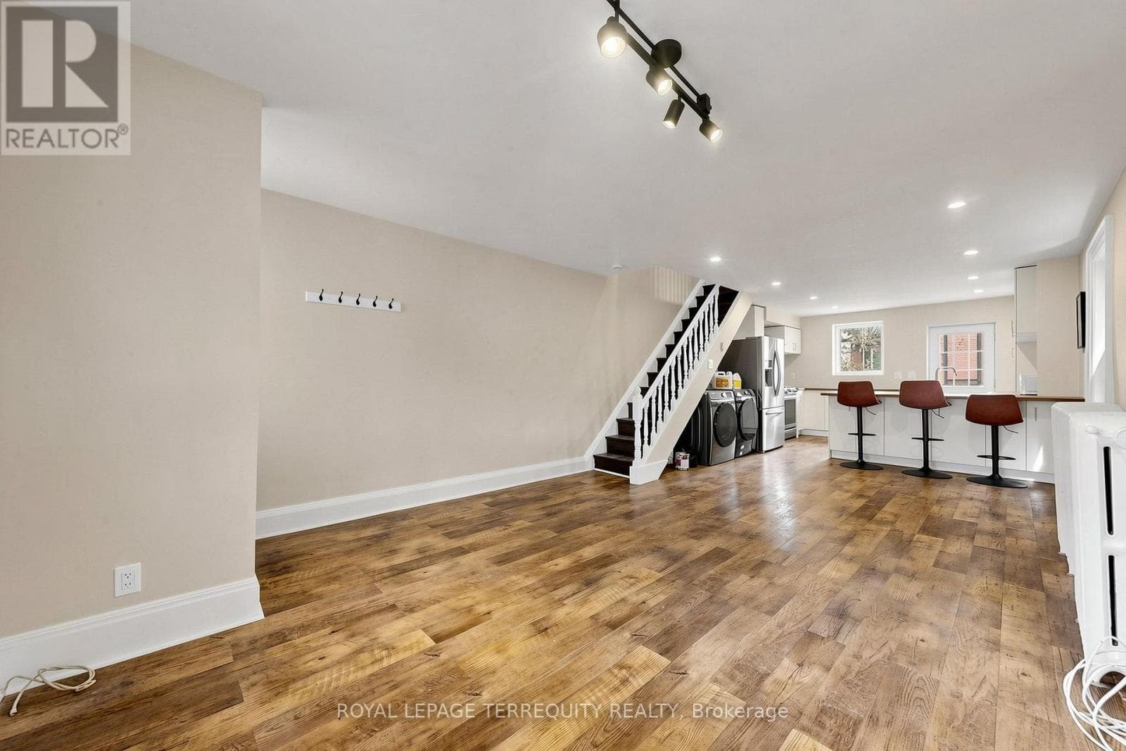 Single Family at 591 Vaughan Road, Toronto (Oakwood Village), Ontario - Photo 8 - RE/MAX Garden City Realty