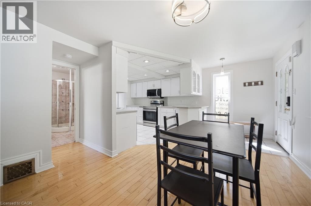 Single Family at 35 PERTH Road, Kitchener, Ontario - Photo 5 - RE/MAX Garden City Realty