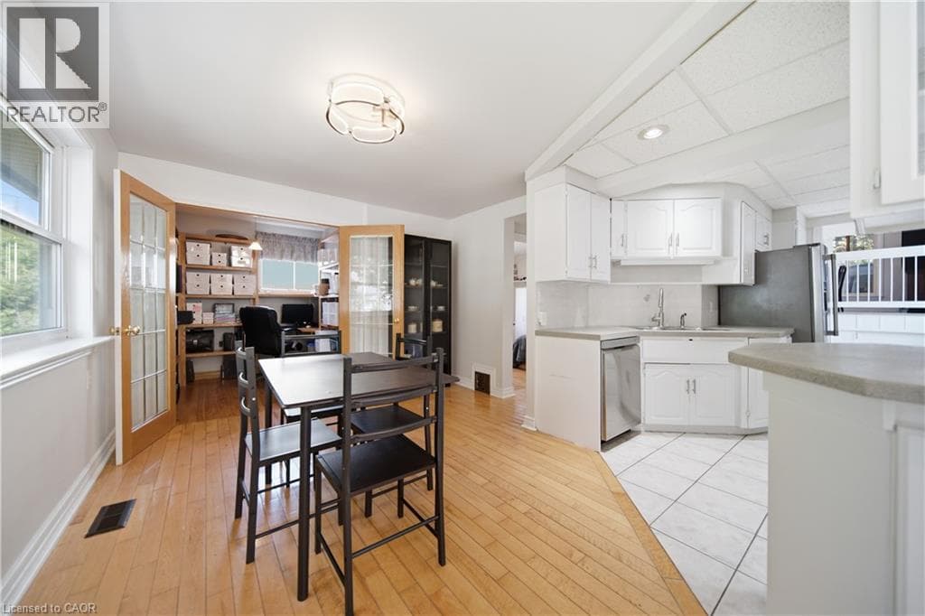 Single Family at 35 PERTH Road, Kitchener, Ontario - Photo 4 - RE/MAX Garden City Realty