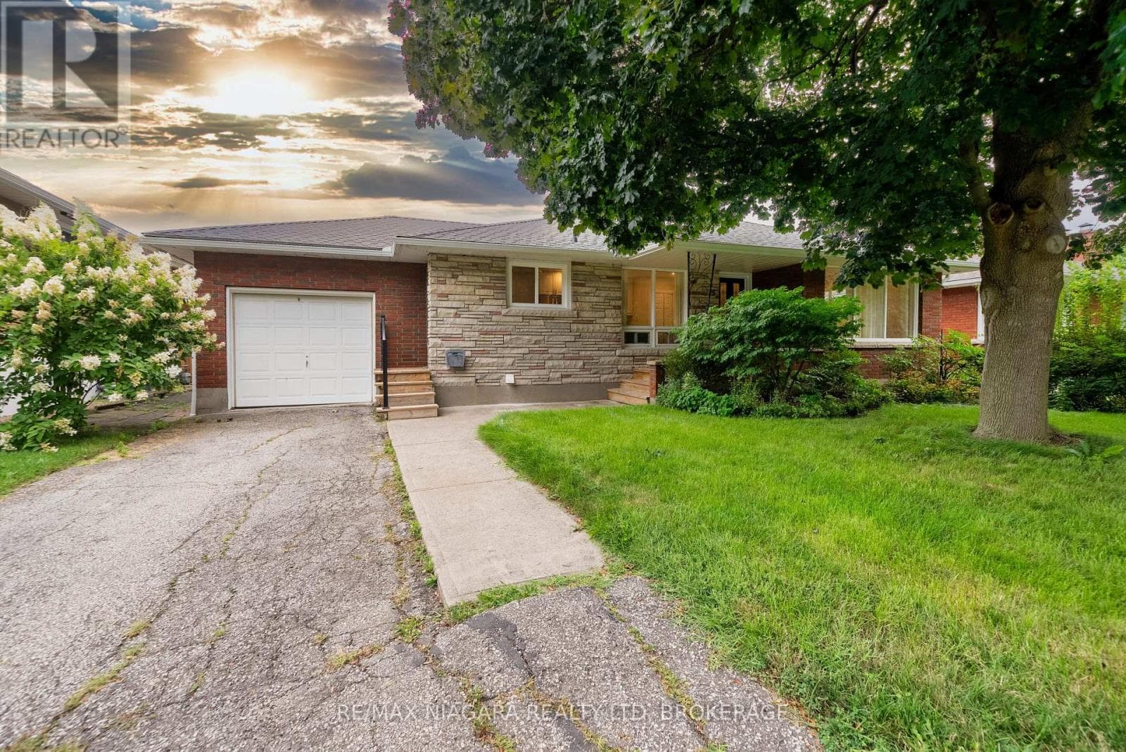 15 Springbank Drive