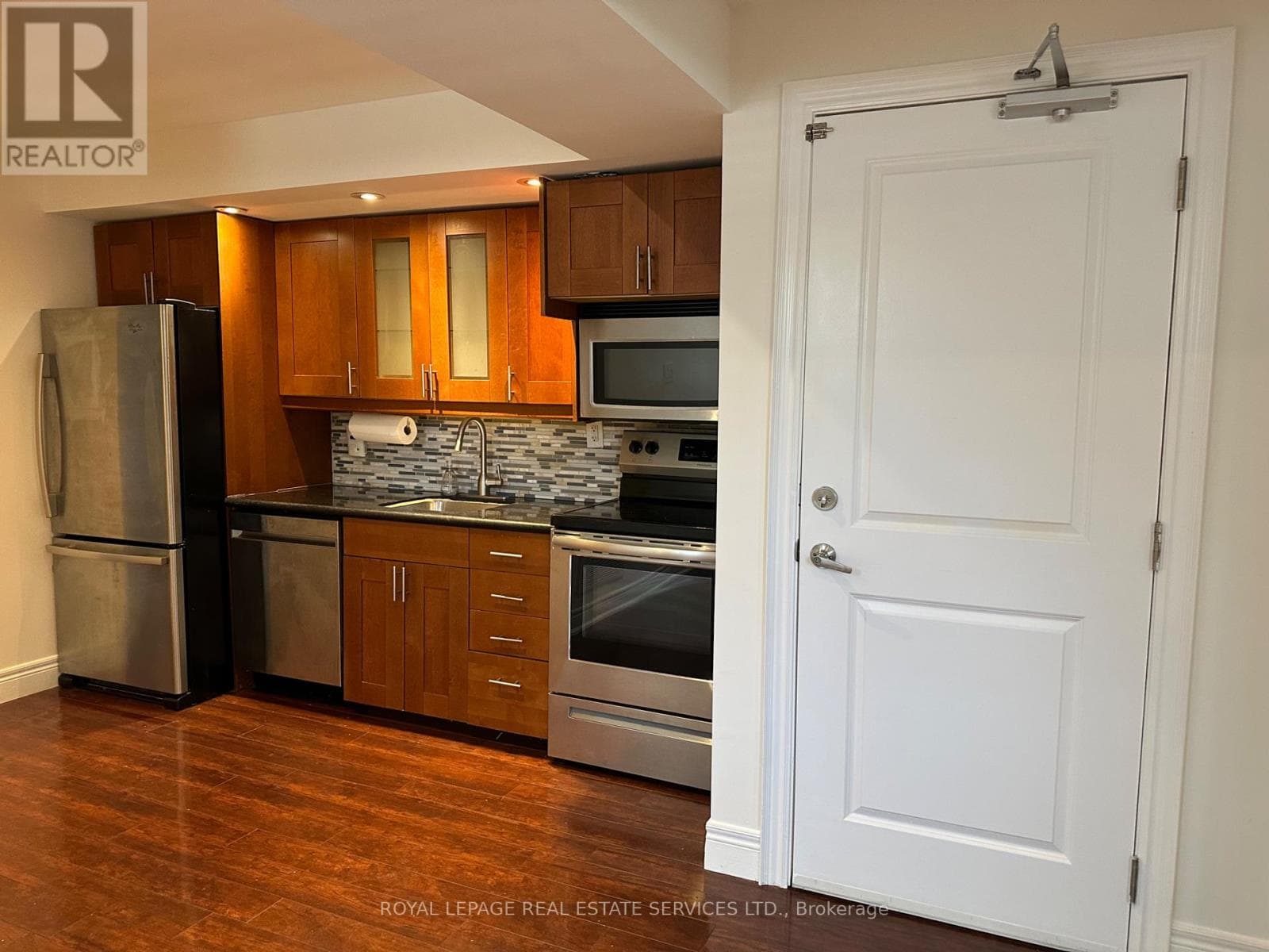 Multi-family at #1- 87 Lawrence Avenue, Toronto (Lawrence Park South), Ontario - Photo 3 - RE/MAX Garden City Realty