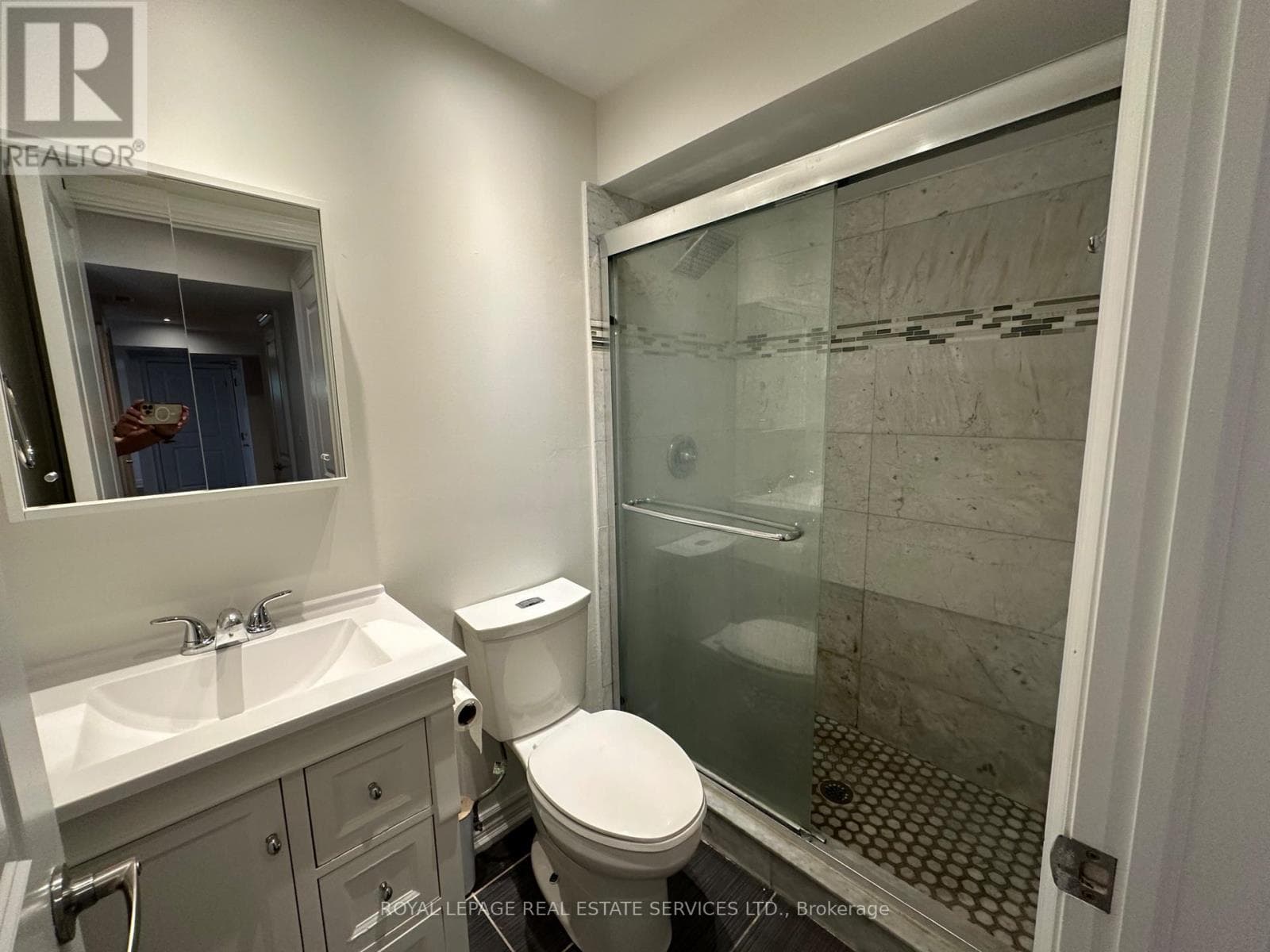 Multi-family at #1- 87 Lawrence Avenue, Toronto (Lawrence Park South), Ontario - Photo 8 - RE/MAX Garden City Realty