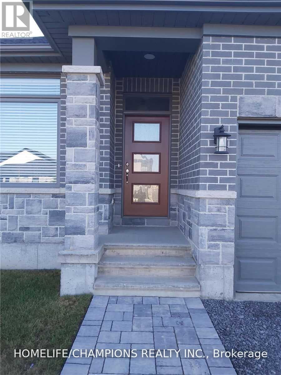 Single Family at 121 Essex Drive, Belleville (Thurlow Ward), Ontario - Photo 7 - RE/MAX Garden City Realty