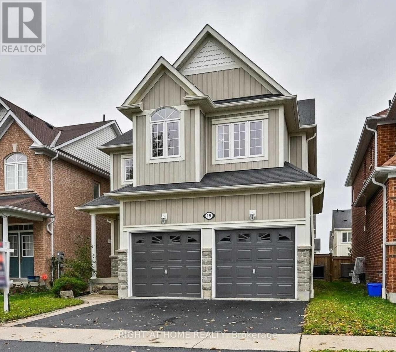 Single Family at 19 Shrewsbury Drive, Whitby (Brooklin), Ontario - Photo 1 - RE/MAX Garden City Realty