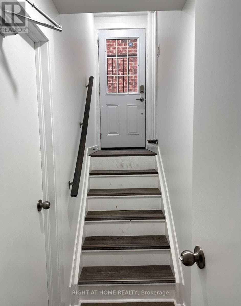 Single Family at 19 Shrewsbury Drive, Whitby (Brooklin), Ontario - Photo 6 - RE/MAX Garden City Realty