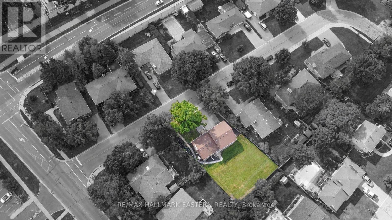 Single Family at 780 Hopkins Avenue, Peterborough (Town Ward 3), Ontario - Photo 4 - RE/MAX Garden City Realty