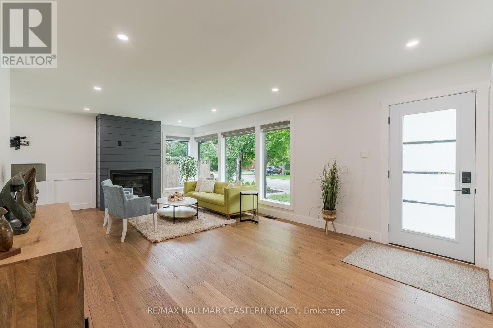 Single Family at 780 Hopkins Avenue, Peterborough (Town Ward 3), Ontario - Photo 6 - RE/MAX Garden City Realty