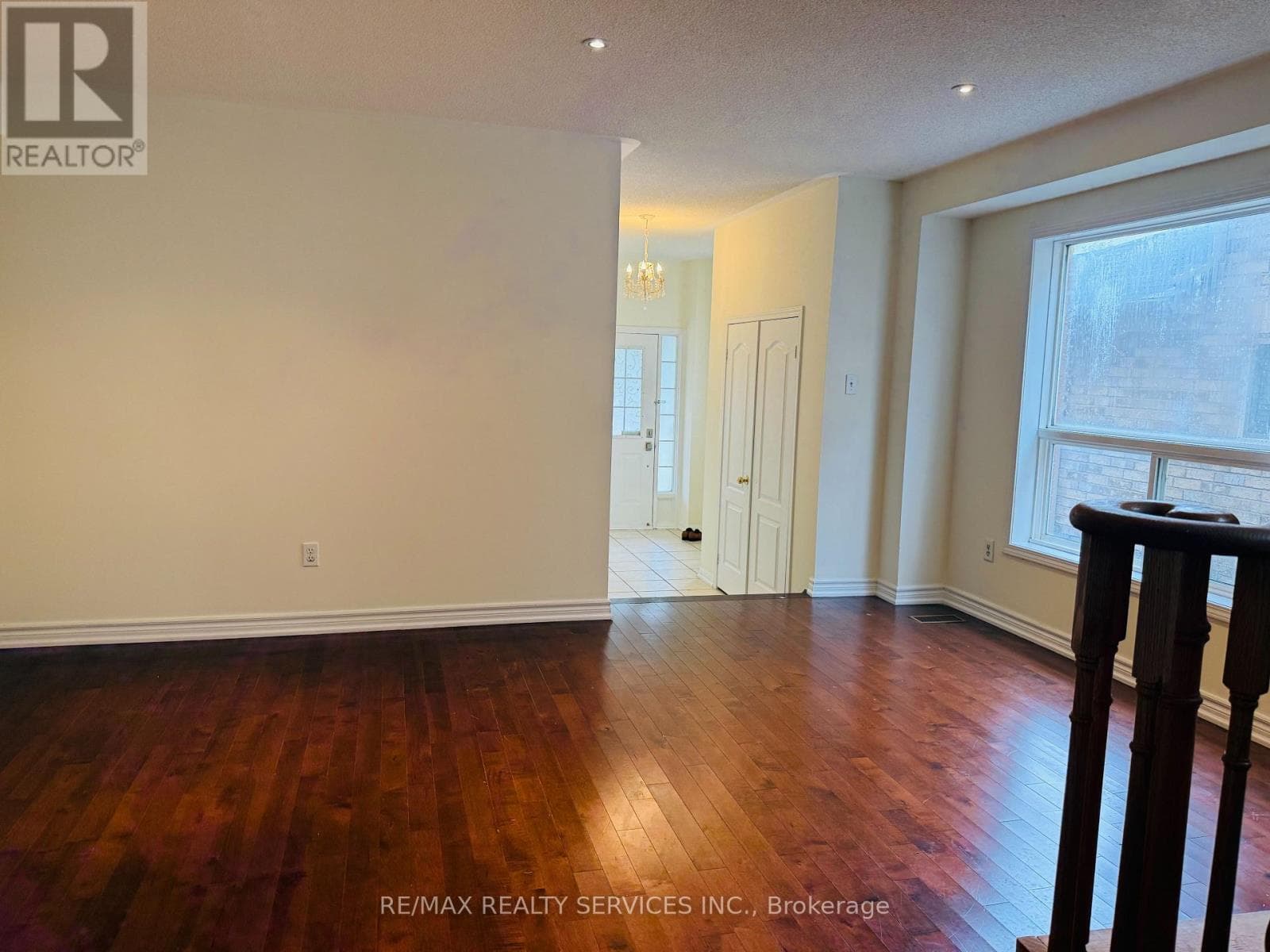 Single Family at 1134 Houston Drive, Milton (CL Clarke), Ontario - Photo 4 - RE/MAX Garden City Realty
