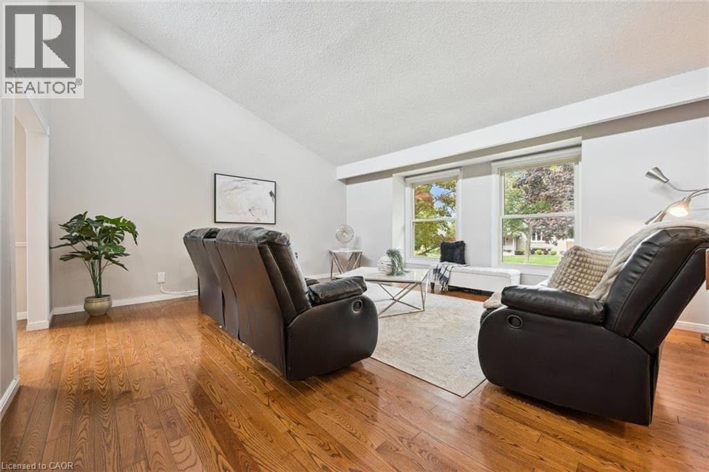 Single Family at 21 COLEBROOK Court, Kitchener, Ontario - Photo 6 - RE/MAX Garden City Realty