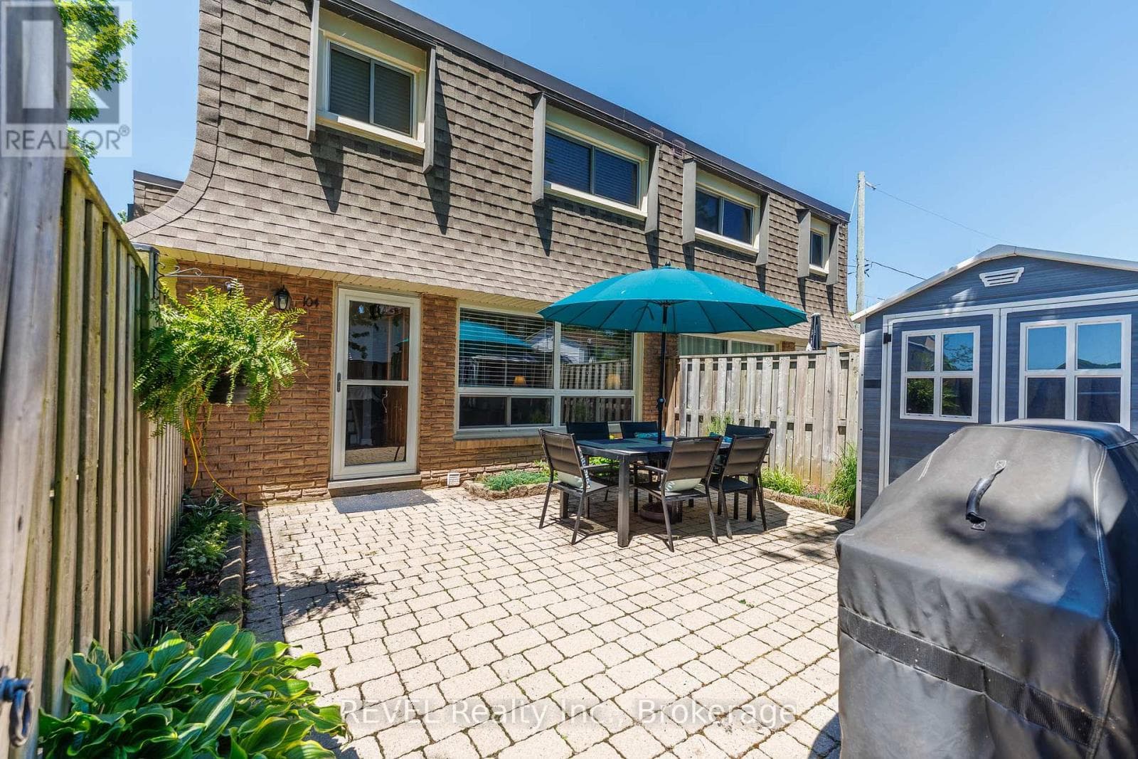 104- 5 Woodlawn Court