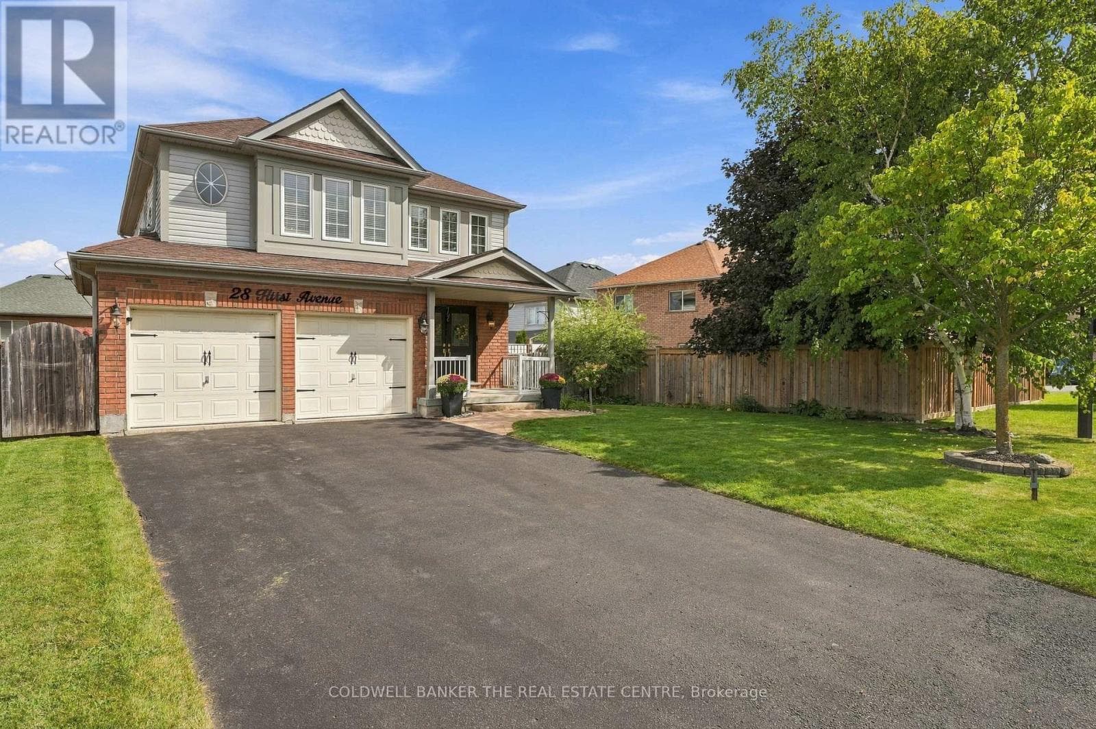 Single Family at 28 Hirst Avenue, Georgina (Keswick South), Ontario - Photo 2 - RE/MAX Garden City Realty
