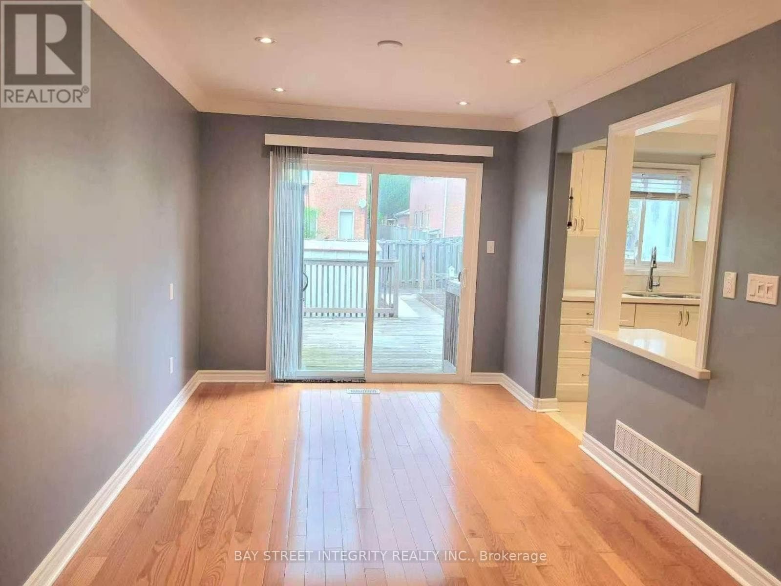 Single Family at 22 Dunbar Crescent, Markham (Milliken Mills East), Ontario - Photo 2 - RE/MAX Garden City Realty