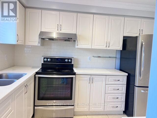 Single Family at 22 Dunbar Crescent, Markham (Milliken Mills East), Ontario - Photo 6 - RE/MAX Garden City Realty