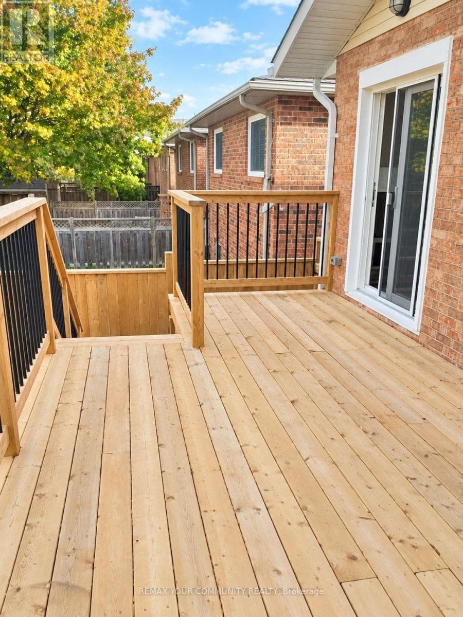 Single Family at Upper- 14 Newlands Avenue, Georgina (Keswick South), Ontario - Photo 4 - RE/MAX Garden City Realty