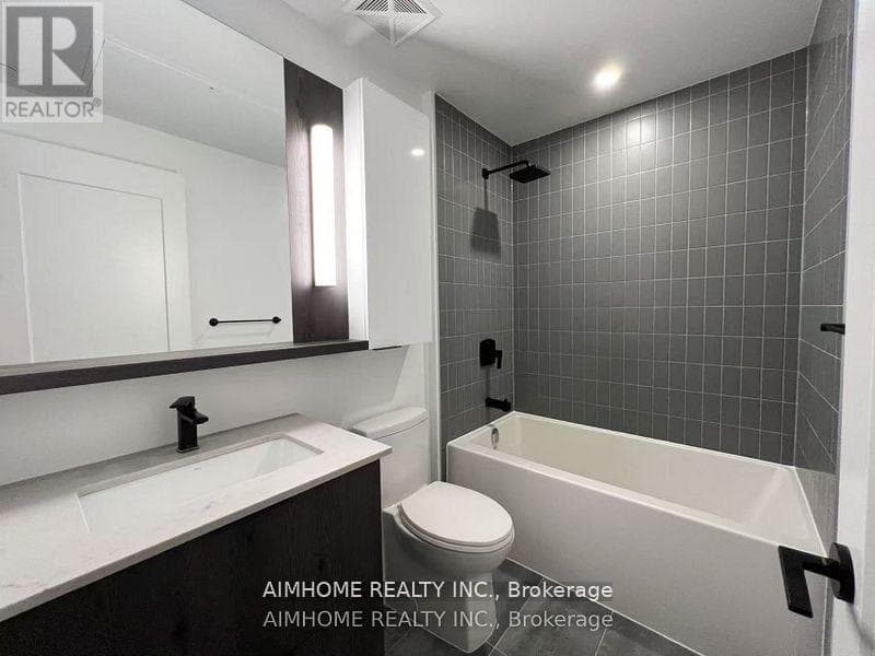 Single Family at 1115- 5 Defries Street, Toronto (Regent Park), Ontario - Photo 6 - RE/MAX Garden City Realty
