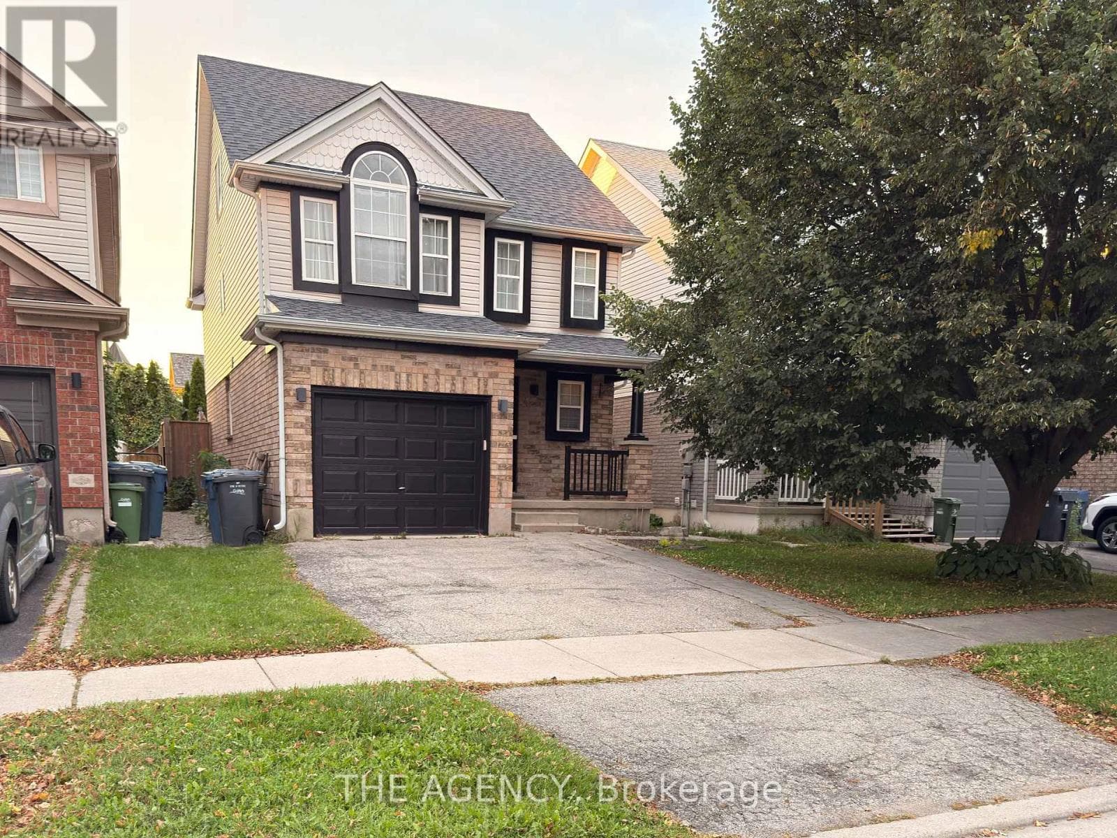Single Family at 4 Porter Drive, Guelph (Pineridge/Westminster Woods), Ontario - Photo 3 - RE/MAX Garden City Realty