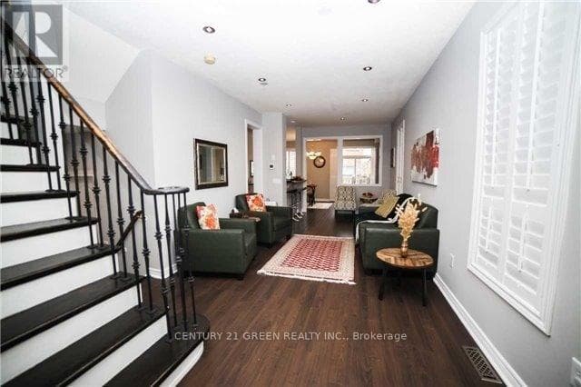 Single Family at 3355 Fountain Park Avenue, Mississauga (Churchill Meadows), Ontario - Photo 3 - RE/MAX Garden City Realty
