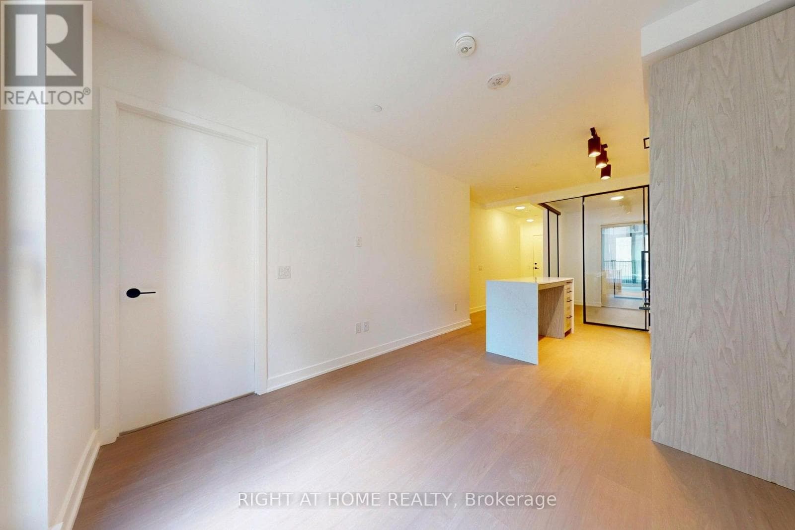 Single Family at 837- 91 Montclair Avenue, Toronto (Forest Hill South), Ontario - Photo 8 - RE/MAX Garden City Realty